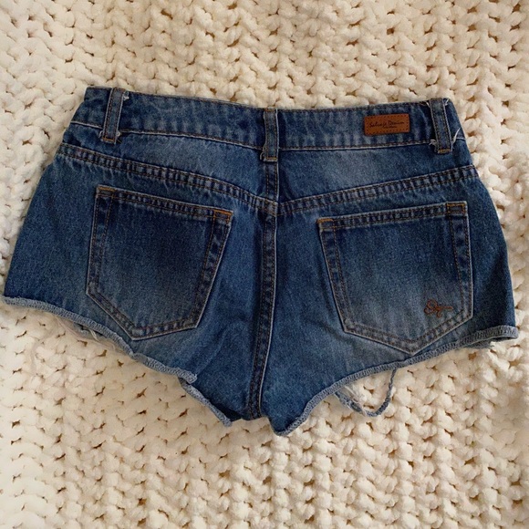 Shorts - Picture 1 of 4